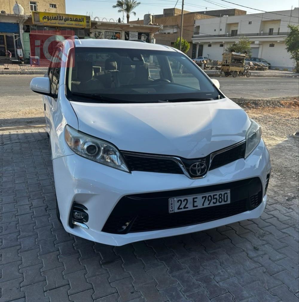 Toyota Sienna